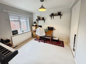 Photo 7- click for photo gallery